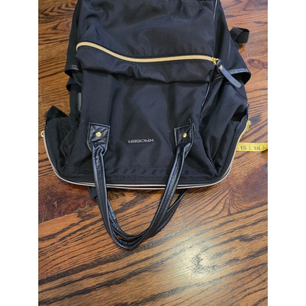 EUC Black Travel Laptop Backpack 15.6 inches - Picture 11 of 11